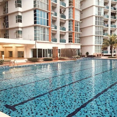 Ara Damansara Oasis Residence, Specious Home 4-8Pax, 8Min Subang Airport, 10Min Sunway Petaling Jaya Exterior foto